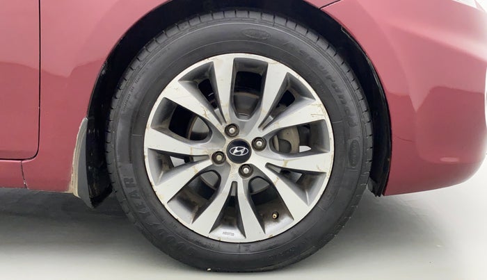 2014 Hyundai Verna FLUIDIC 1.6 CRDI SX AT, Diesel, Automatic, 80,809 km, Right Front Wheel