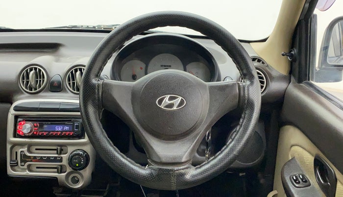 2014 Hyundai Santro Xing GLS, CNG, Manual, 61,079 km, Steering Wheel Close Up