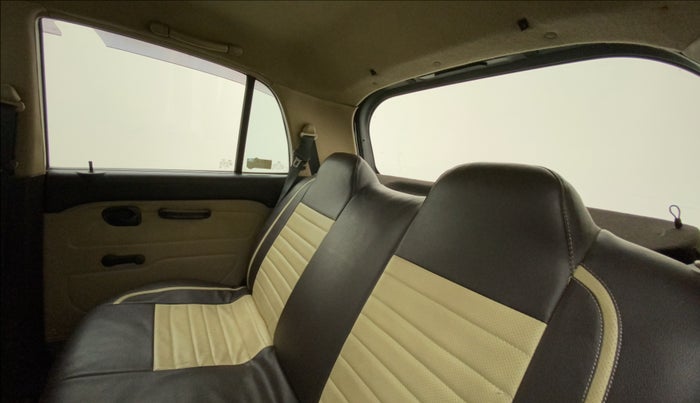 2014 Hyundai Santro Xing GLS, CNG, Manual, 61,079 km, Right Side Rear Door Cabin