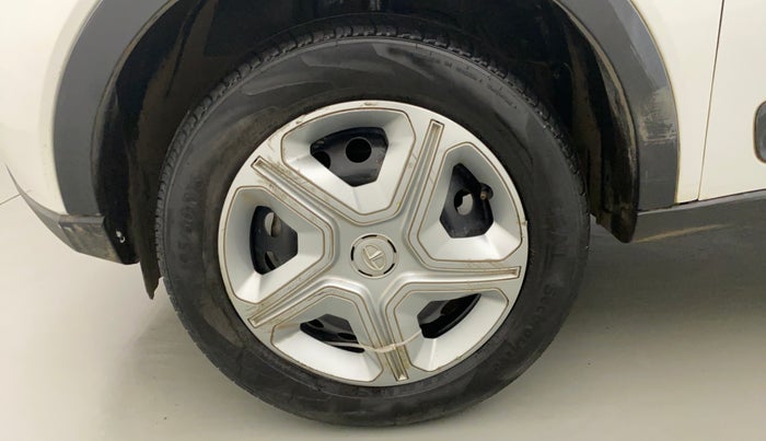 2022 Tata NEXON XM SUNROOF DIESEL, Diesel, Manual, 74,373 km, Left Front Wheel