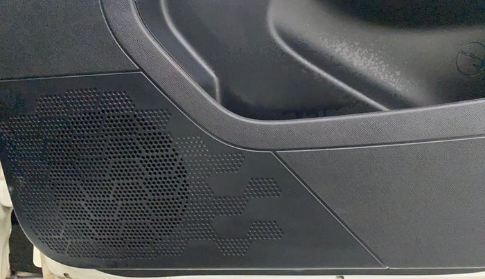 2022 Tata NEXON XM SUNROOF DIESEL, Diesel, Manual, 74,373 km, Speaker