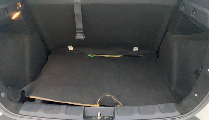 2022 Tata NEXON XM SUNROOF DIESEL, Diesel, Manual, 74,373 km, Boot Inside