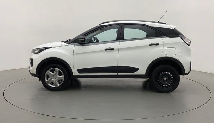 2022 Tata NEXON XM SUNROOF DIESEL, Diesel, Manual, 74,373 km, Left Side