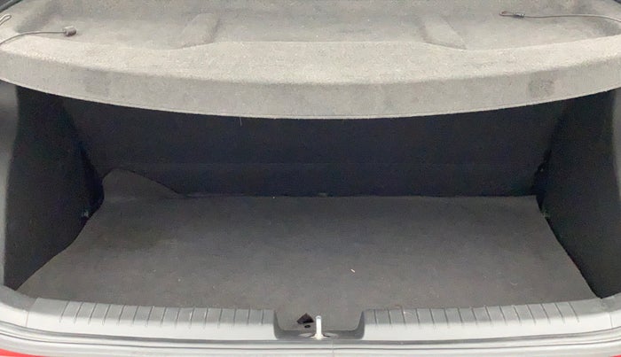 2016 Hyundai Elite i20 SPORTZ 1.2, Petrol, Manual, 23,464 km, Boot Inside
