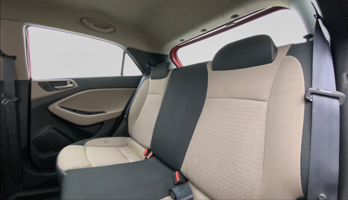 2016 Hyundai Elite i20 SPORTZ 1.2, Petrol, Manual, 23,464 km, Right Side Rear Door Cabin