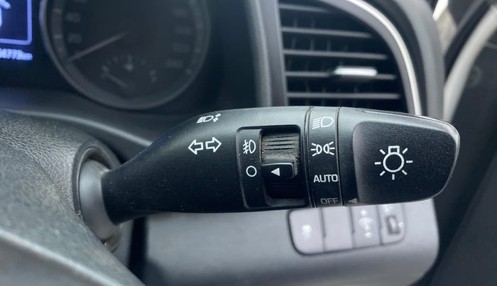 2016 Hyundai New Elantra 2.0 SX (O) MT, Petrol, Manual, 64,808 km, Combination switch - Fog Light Switch is not working