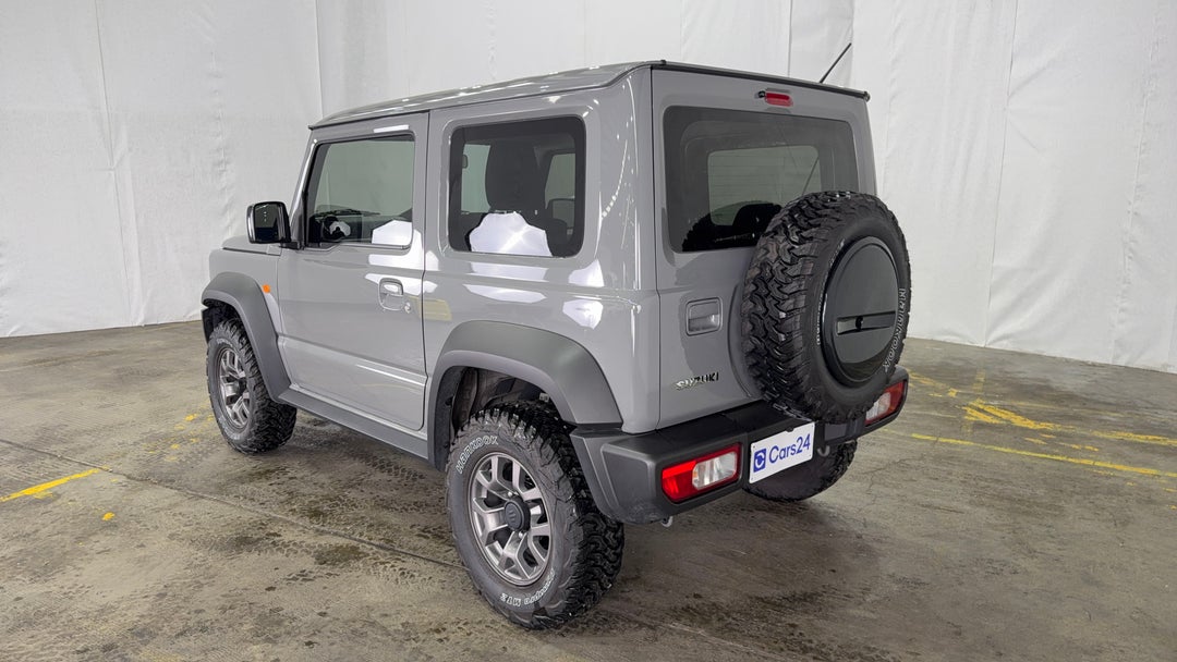 Left Back Diagonal (45- Degree) View