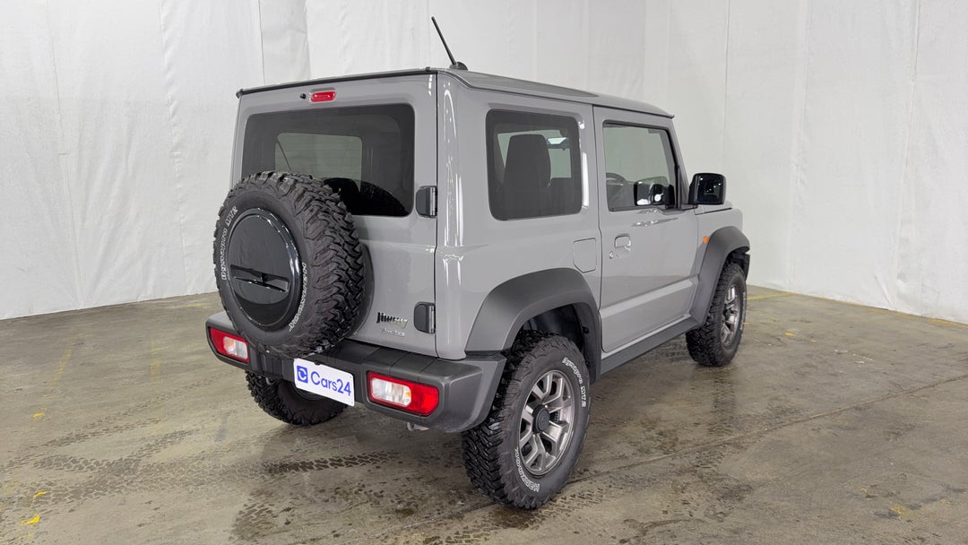 Right Back Diagonal (45- Degree) View