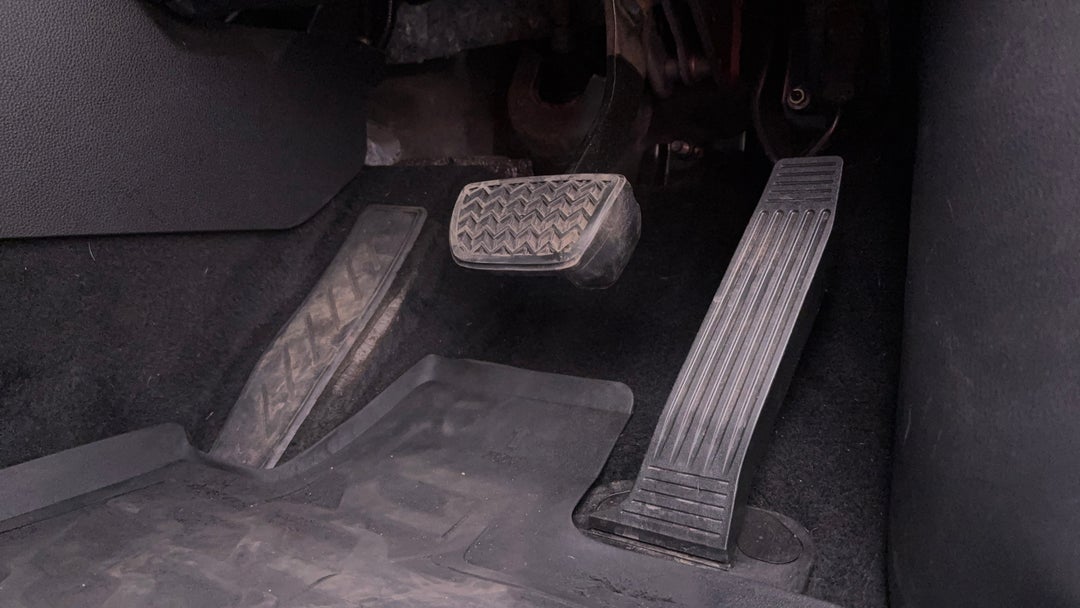 2021 Toyota Kluger Grande Hybrid AWD, Automatic, 55837 km, Pedals and Footmat