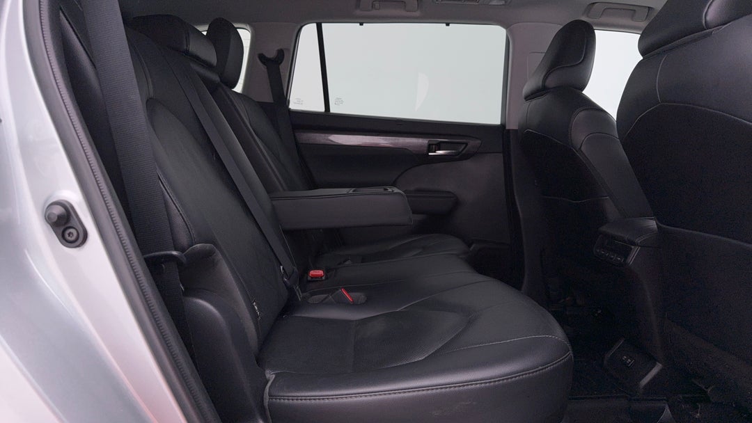 2021 Toyota Kluger Grande Hybrid AWD, Automatic, 55837 km, Right Side Rear Door Cabin View