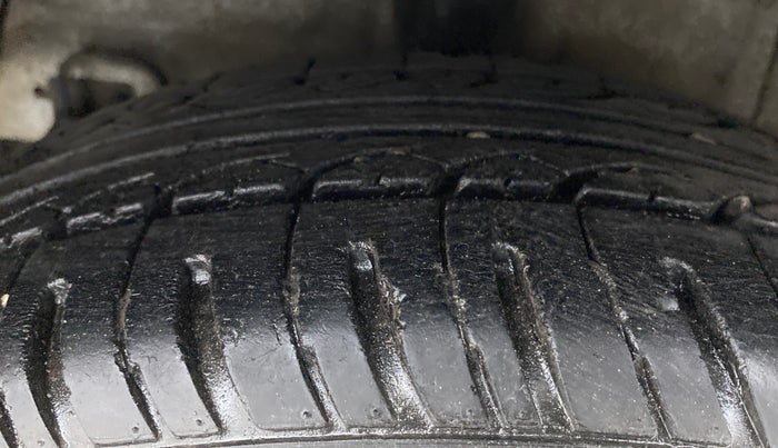 2014 Hyundai Xcent S 1.1 CRDI OPT, Diesel, Manual, 59,418 km, Right Rear Tyre Tread