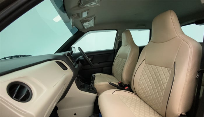 2021 Maruti New Wagon-R VXI (O) 1.0, Petrol, Manual, 26,444 km, Right Side Front Door Cabin