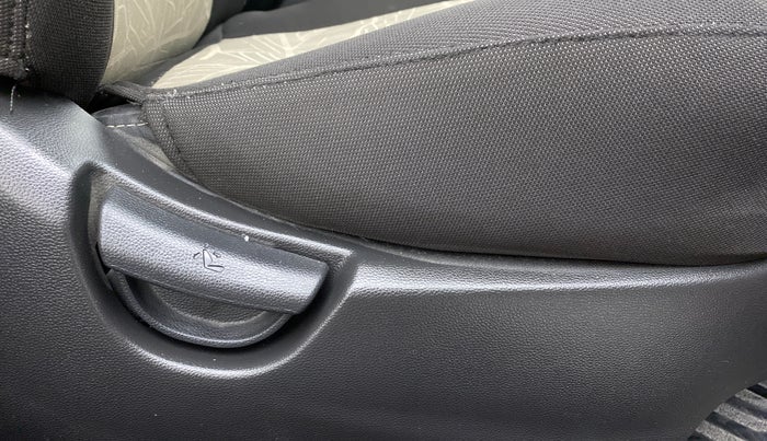 2019 Hyundai Grand i10 SPORTZ 1.2 KAPPA VTVT, Petrol, Manual, 5,984 km, Driver Side Adjustment Panel