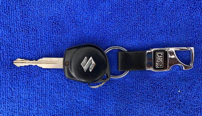 2015 Maruti Swift VDI ABS, Diesel, Manual, 58,792 km, Key Close Up