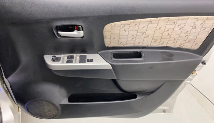 2015 Maruti Wagon R 1.0 VXI, Petrol, Manual, 40,237 km, Driver Side Door Panels Control