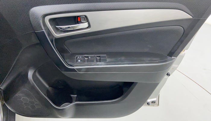 2018 Maruti Vitara Brezza ZDI PLUS, Diesel, Manual, 45,266 km, Driver Side Door Panels Control