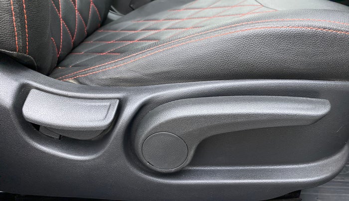 2019 Hyundai Verna 1.6 SX VTVT, Petrol, Manual, 34,666 km, Driver Side Adjustment Panel
