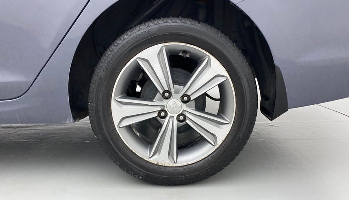 2019 Hyundai Verna 1.6 SX VTVT, Petrol, Manual, 34,666 km, Left Rear Wheel