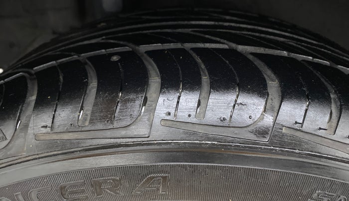 2019 Hyundai Verna 1.6 SX VTVT, Petrol, Manual, 34,666 km, Right Rear Tyre Tread