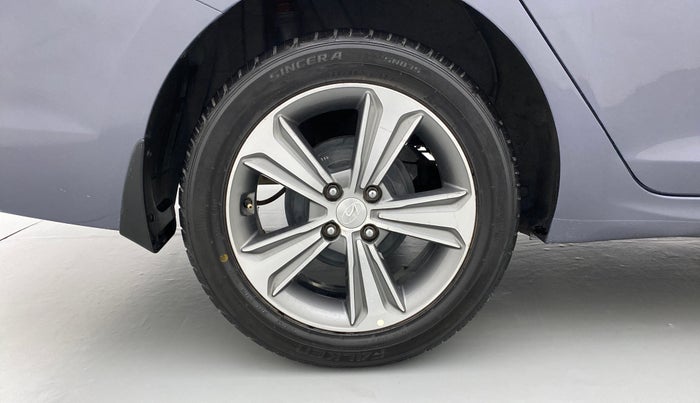 2019 Hyundai Verna 1.6 SX VTVT, Petrol, Manual, 34,666 km, Right Rear Wheel
