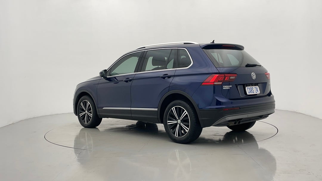 Left Back Diagonal (45- Degree) View