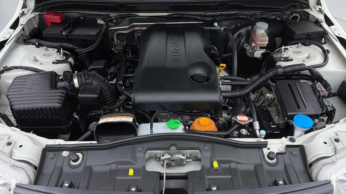 Suzuki Grand Vitara-Engine Bonet View