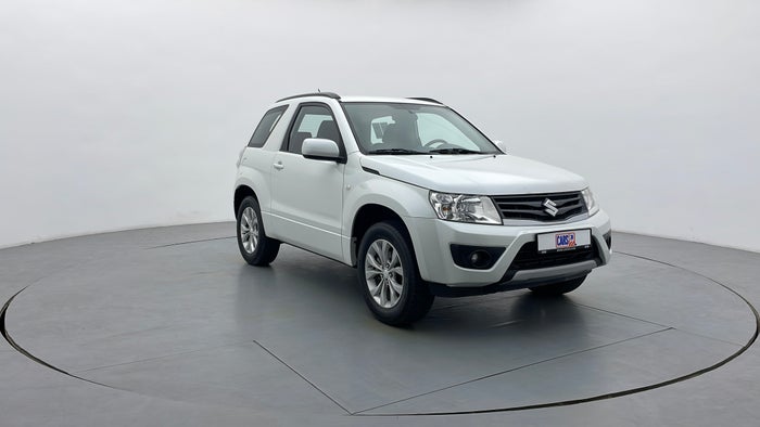 Suzuki Grand Vitara-Right Front Diagonal (45- Degree) View