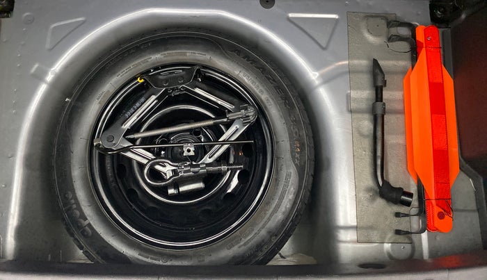 2016 Ford New Figo 1.2 TITANIUM, Petrol, Manual, 37,352 km, Spare Tyre