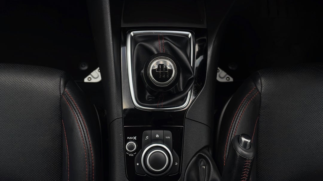 2014 Mazda 3 Sp25 Astina, Manual, 36211 km, Gear Lever 