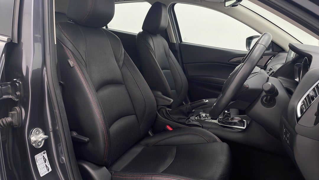 2014 Mazda 3 Sp25 Astina, Manual, 36211 km, Right Side Front Door Cabin View