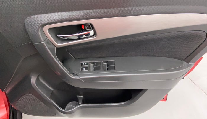 2016 Maruti Vitara Brezza ZDI, Diesel, Manual, 76,342 km, Driver Side Door Panels Controls