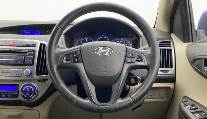 2014 Hyundai i20 SPORTZ 1.4 CRDI, Diesel, Manual, 78,889 km, Steering Wheel Close Up