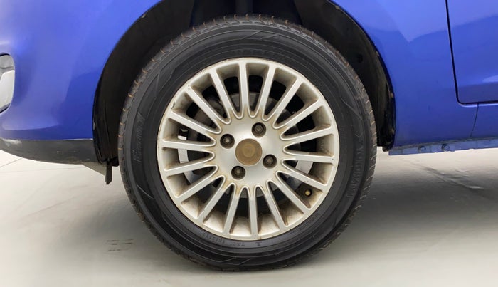 2014 Tata Zest XMS PETROL, Petrol, Manual, 74,906 km, Left Front Wheel