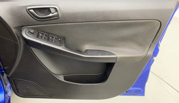 2014 Tata Zest XMS PETROL, Petrol, Manual, 74,906 km, Driver Side Door Panels Control