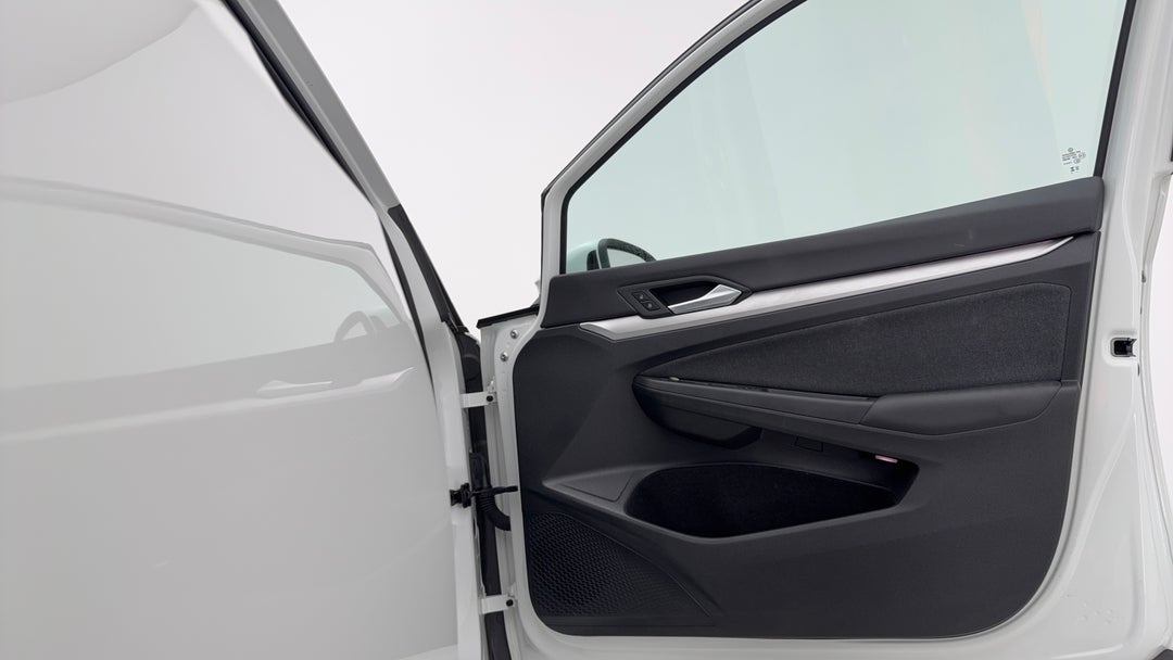 2024 Volkswagen Golf 110tsi Life, Automatic, 27263 km, Speaker View