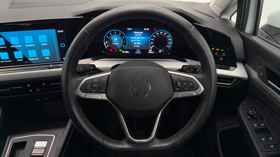 2024 Volkswagen Golf 110tsi Life, Automatic, 27263 km, Steering Wheel Close-up