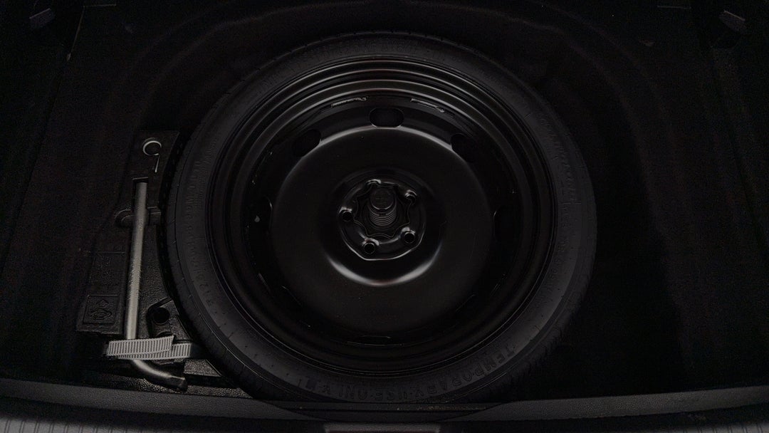 2024 Volkswagen Golf 110tsi Life, Automatic, 27263 km, Spare Wheel