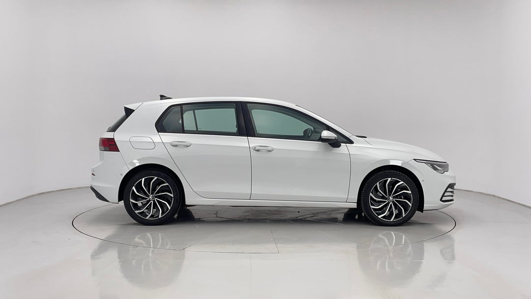 2024 Volkswagen Golf 110tsi Life, Automatic, 27263 km, Right Side View