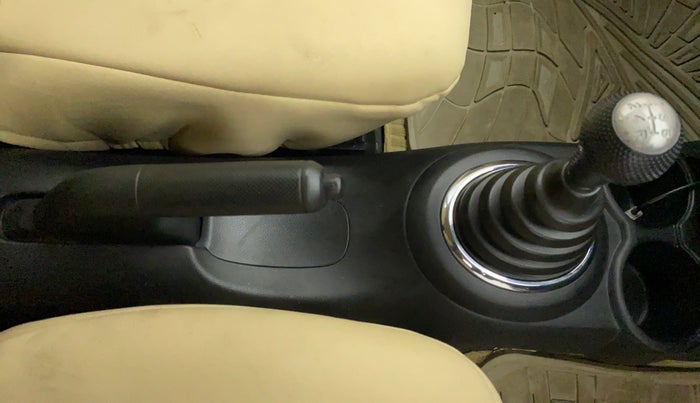 2015 Honda Amaze 1.2L I-VTEC S, Petrol, Manual, 30,073 km, Gear Lever