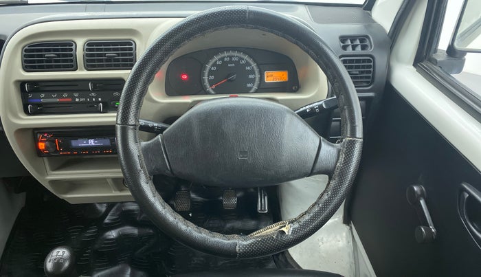 2017 Maruti Eeco 5 STR WITH AC PLUSHTR, Petrol, Manual, 39,752 km, Steering Wheel Close Up