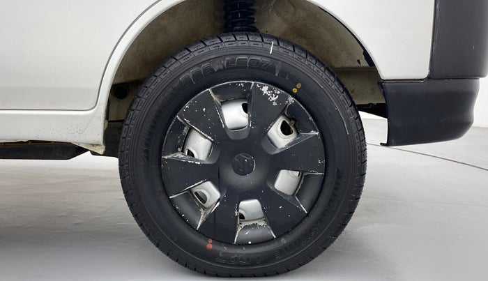 2017 Maruti Eeco 5 STR WITH AC PLUSHTR, Petrol, Manual, 39,752 km, Right Front Wheel
