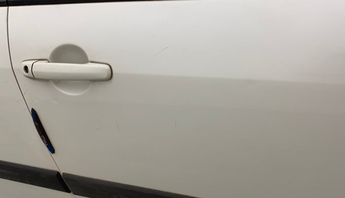 2014 Maruti Swift Dzire VXI, Petrol, Manual, 93,374 km, Driver-side door - Minor scratches