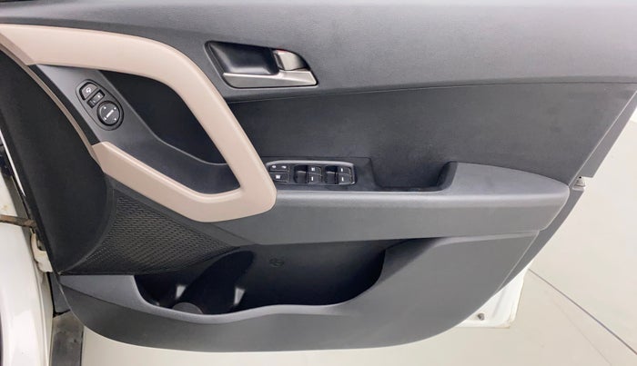 2017 Hyundai Creta SX PLUS 1.6 PETROL, Petrol, Manual, 98,397 km, Driver Side Door Panels Control
