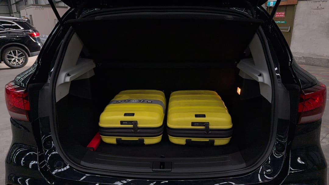 2023 MG Zst Essence, Automatic, 40962 km, Boot Inside View with Luggage