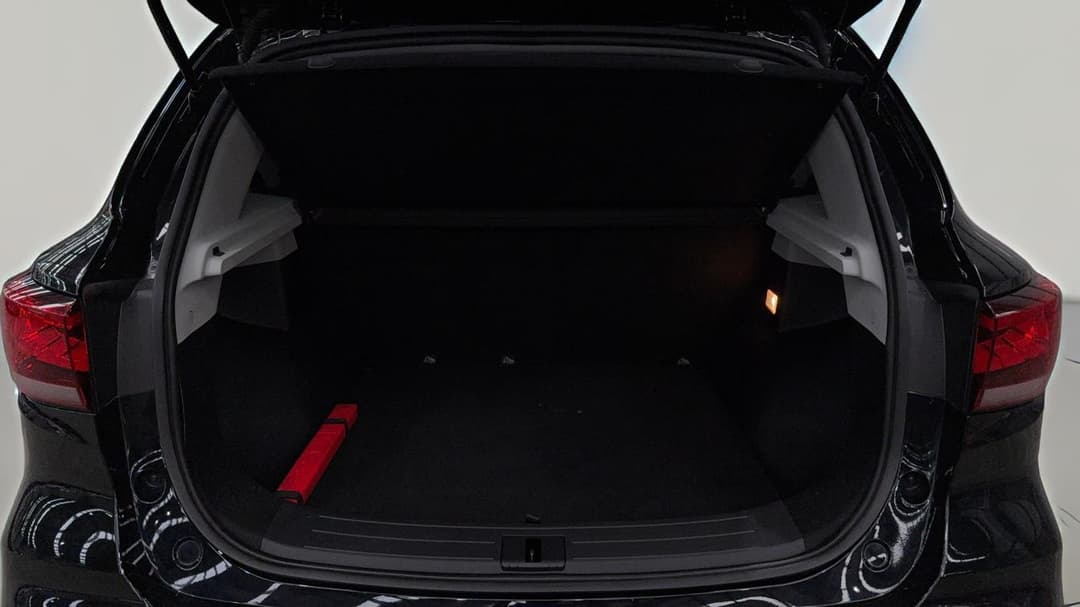 2023 MG Zst Essence, Automatic, 40962 km, Boot Inside View