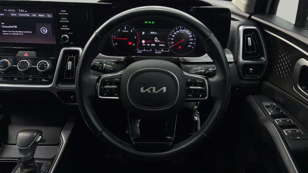 2022 Kia Sorento S 7 Seat, Automatic, 86492 km, Steering Wheel Close-up