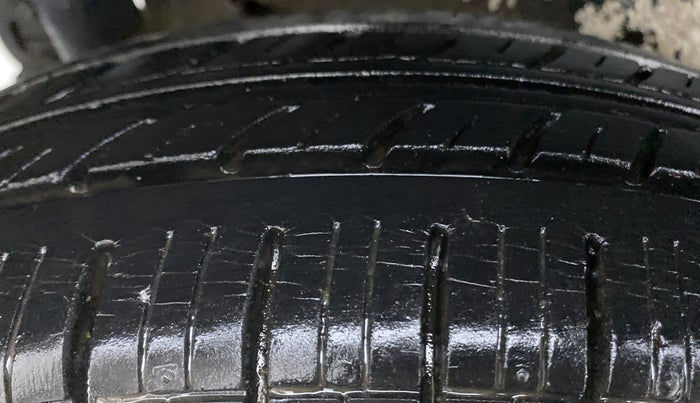 2012 Maruti Wagon R 1.0 LXI CNG, CNG, Manual, 73,138 km, Left Rear Tyre Tread