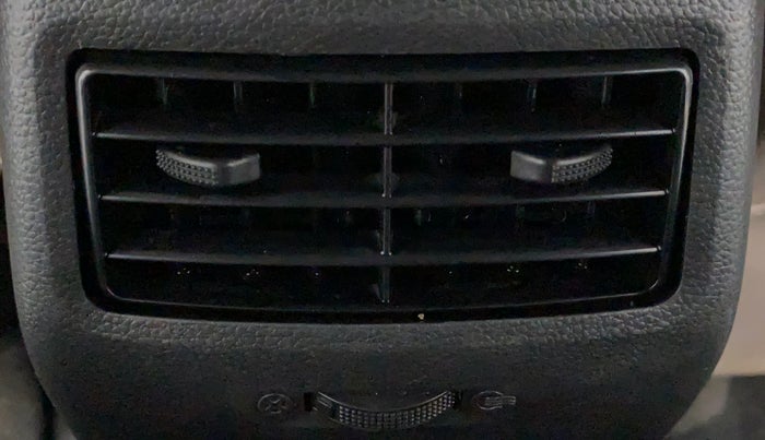 2015 Hyundai Elite i20 SPORTZ 1.2, Petrol, Manual, 68,640 km, Rear AC Vents