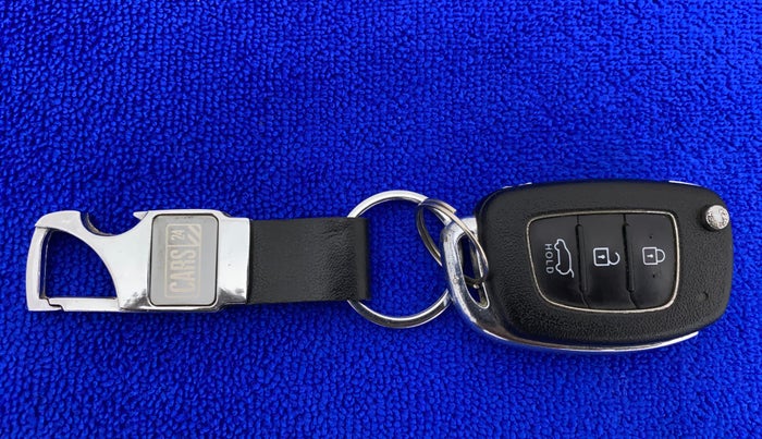 2015 Hyundai Elite i20 SPORTZ 1.2, Petrol, Manual, 68,640 km, Key Close Up