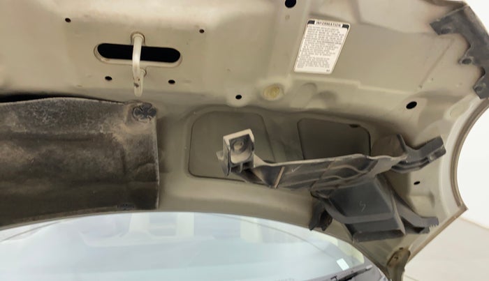 2012 Honda Brio S MT, Petrol, Manual, 20,611 km, Bonnet (hood) - Insulation cover has minor damage